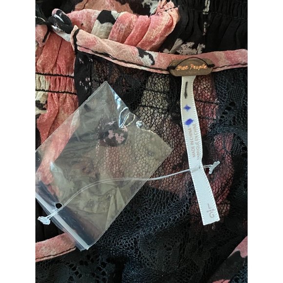 NWOT Free People Smocked Daphne Blouse- Midnight Combo- Size L - Picture 8 of 11